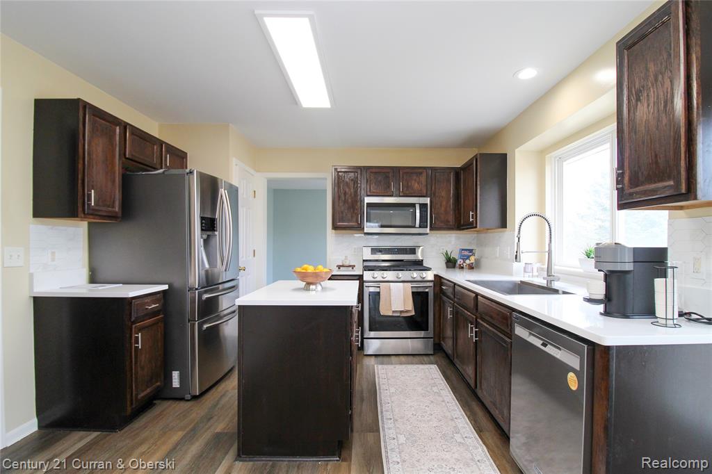 3571 BROOKLYN Drive, Canton, MI 48188 — Photo 10
