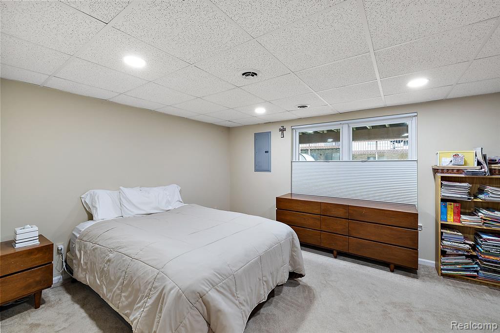 626 WOODSIDE Drive, 62, Milford, MI 48381 — Photo 40