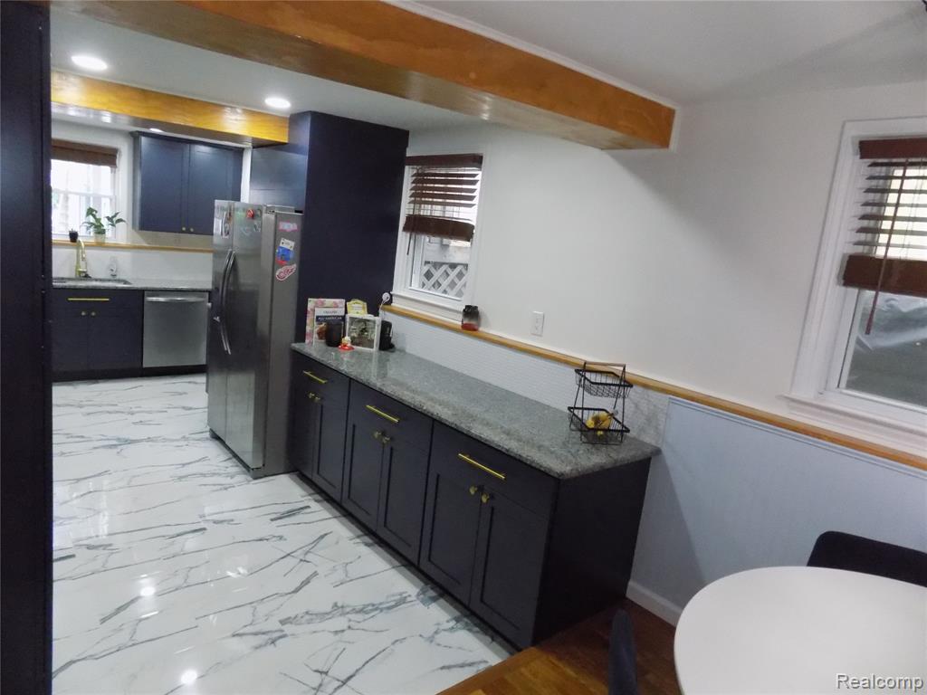 9207 Whitall Lane, Grosse Ile, MI 48138 — Photo 3