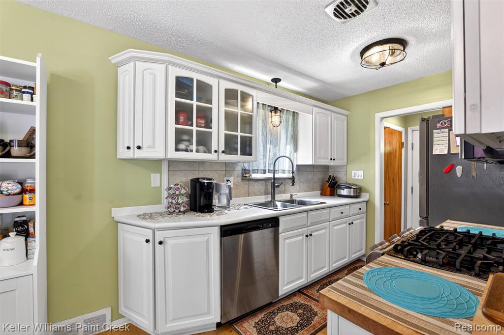 700 Coolidge Drive, Midland, MI 48642 — Photo 5