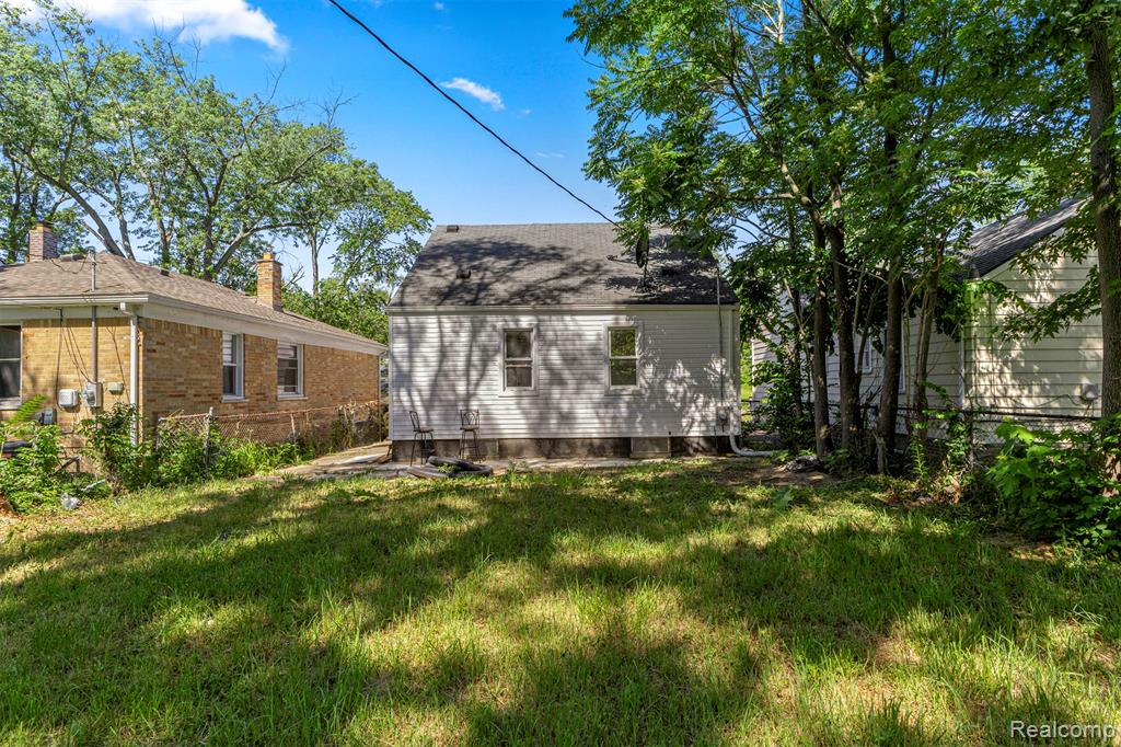 8658 Stahelin Avenue, Detroit, MI 48228 — Photo 28