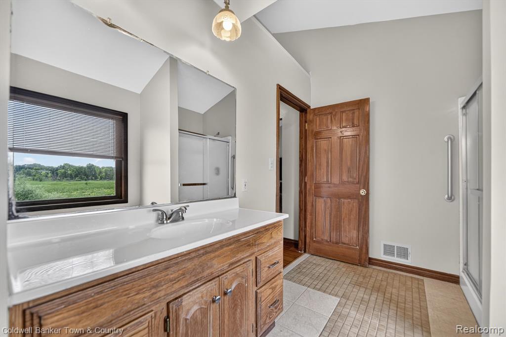8175 Farley Road, Pinckney, MI 48169 — Photo 30