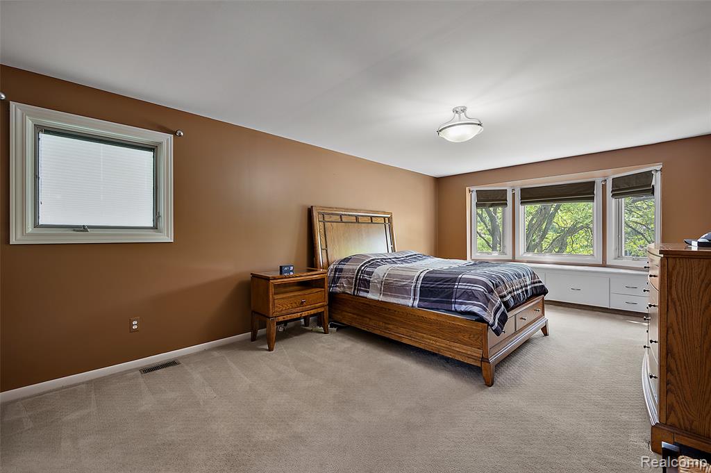 6730 Whiting Drive, Troy, MI 48098 — Photo 21