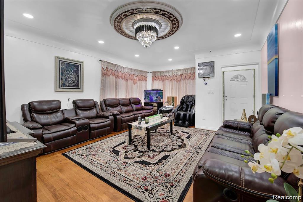 7349 Warwick Street, Detroit, MI 48228 — Photo 4