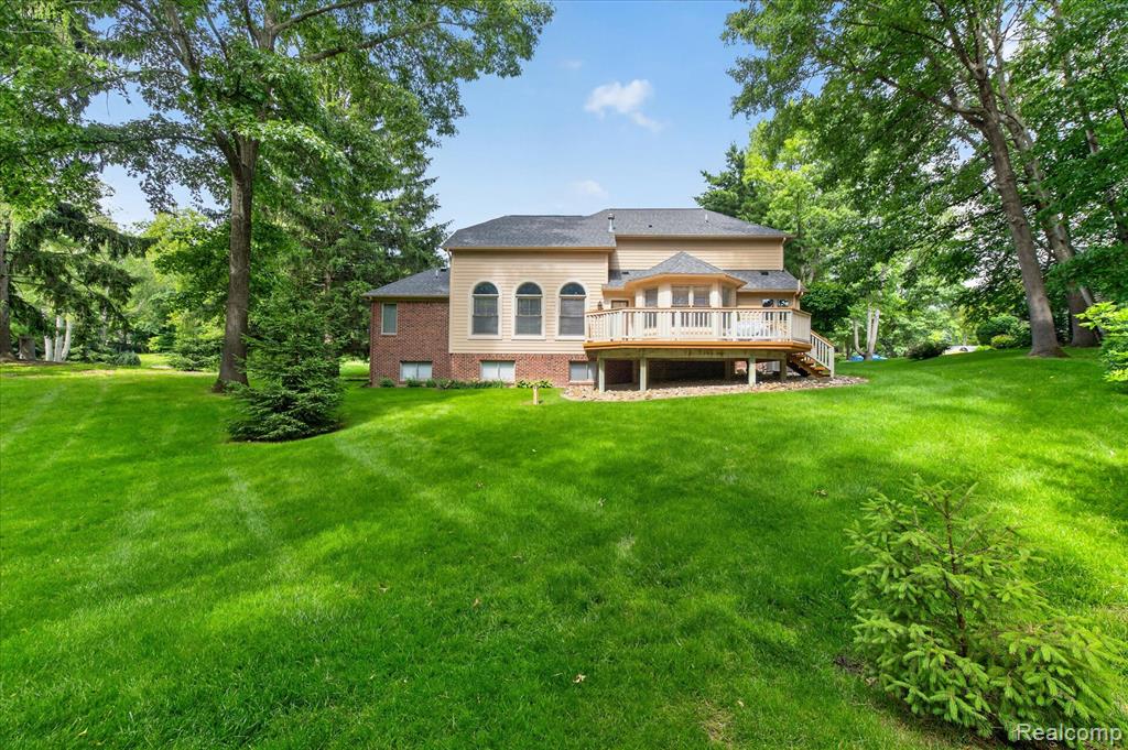 5079 Pinewood Drive, Brighton, MI 48116 — Photo 44