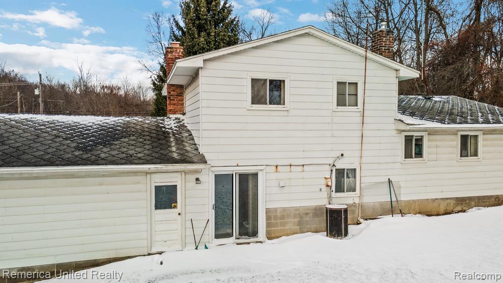 5731 FLEMINGS LAKE Road, Clarkston, MI 48348 — Photo 38