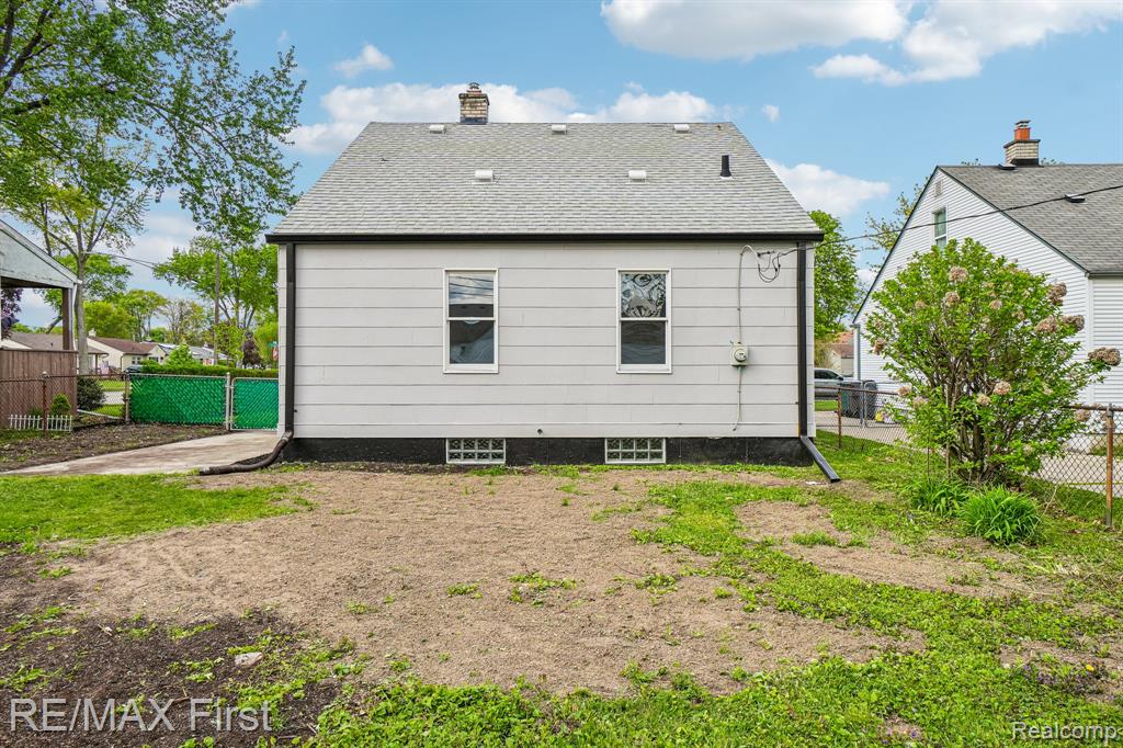 547 Leroy Avenue, Clawson, MI — Photo 24