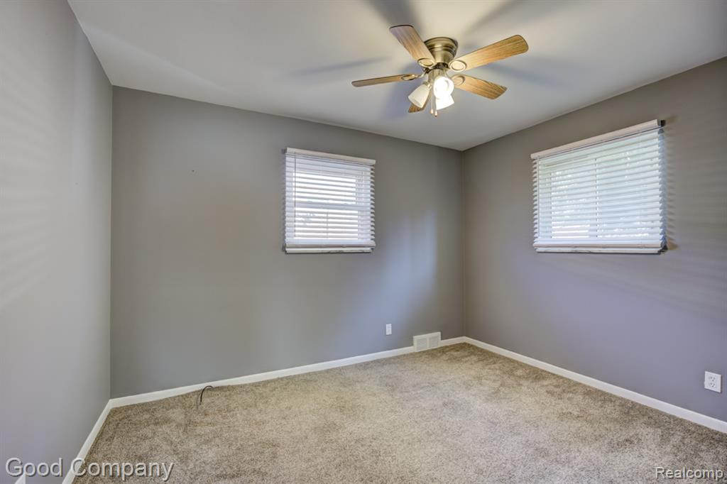 8961 Laurence Avenue, Allen Park, MI 48101 — Photo 21