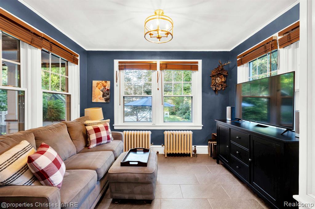 607 Knowles Street, Royal Oak, MI 48067 — Photo 11