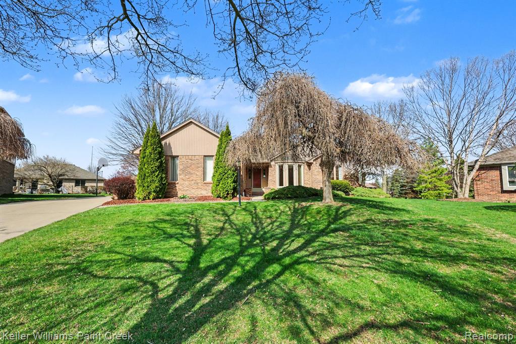 422 Parkland Court, Rochester Hills, MI 48307 — Photo 27