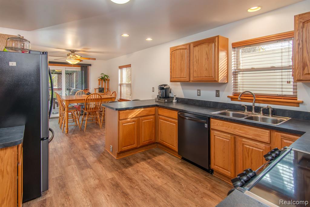44850 ECORSE Road, Belleville, MI 48111 — Photo 11