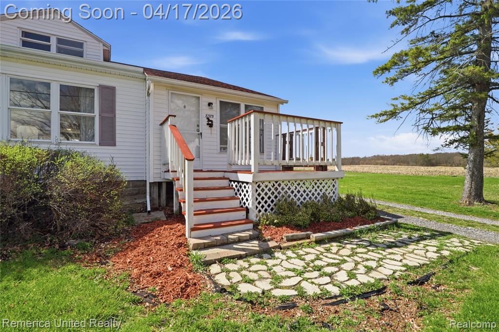 8375 Denton Hill Road, Fenton, MI 48430 — Photo 2