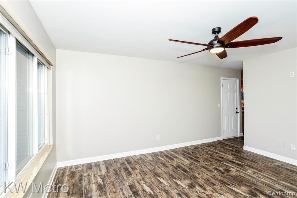 47420 Brent Court, Chesterfield, MI 48047 — Photo 5