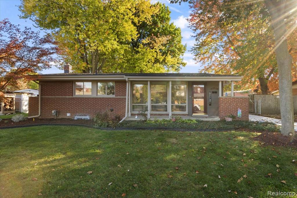 31629 Arizona Street, Livonia, MI 48150