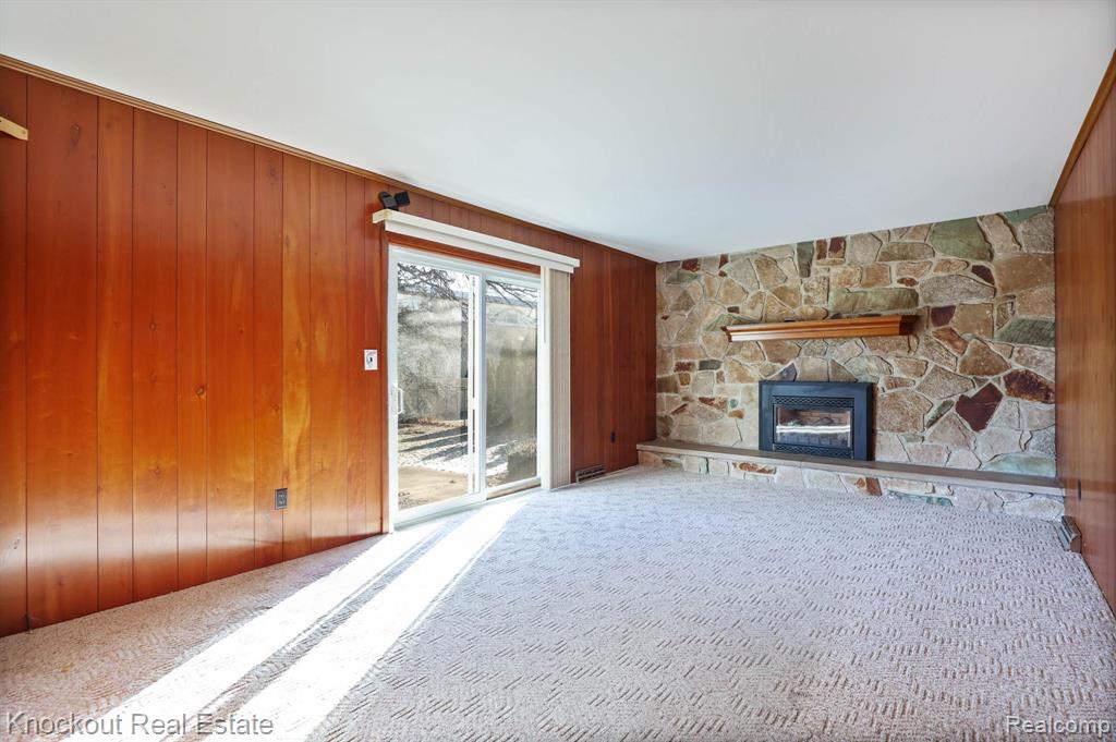 409 FRANCONIAN Drive E, Frankenmuth, MI 48734 — Photo 15