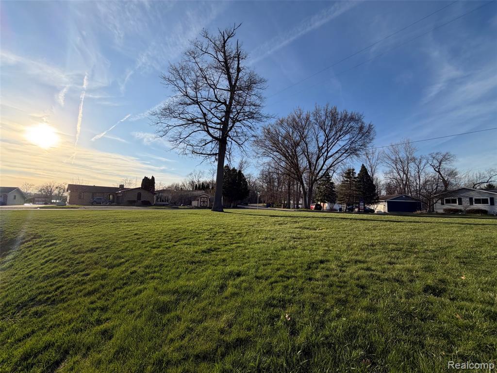 13328 Wendell Drive, Fenton, MI 48430 — Photo 4