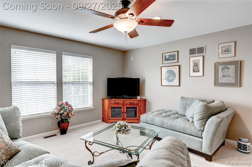 778 Knolls Landing Drive, Milford, MI 48381 — Photo 16