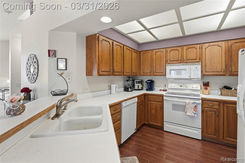 6361 Squire Lake Drive, Flushing, MI 48433 — Photo 16