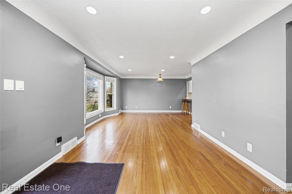 4313 Berkshire Road, Royal Oak, MI 48073 — Photo 8