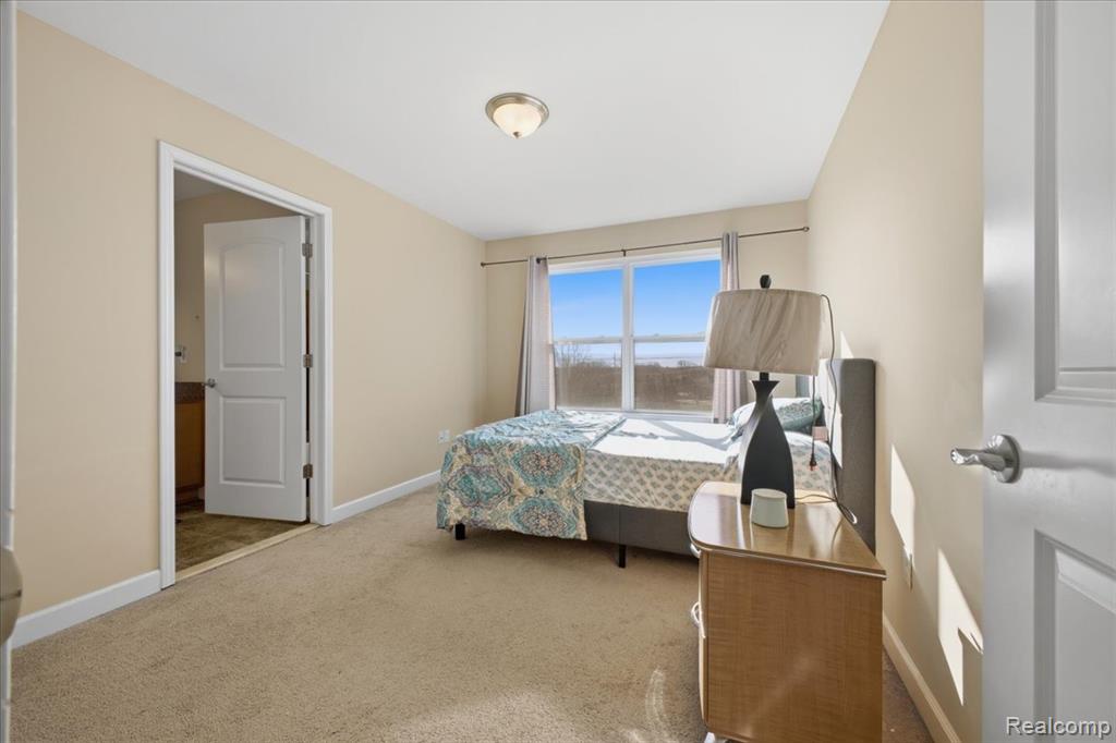 4930 E Stonegate Circle, Lake Orion, MI — Photo 33