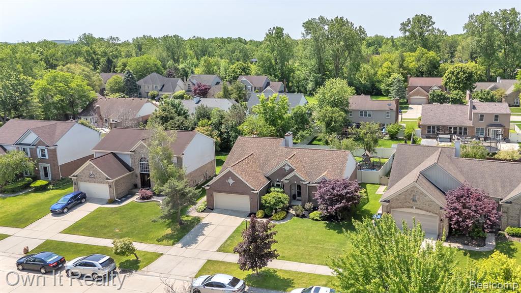 45693 Radnor Road, Canton, MI 48187 — Photo 52