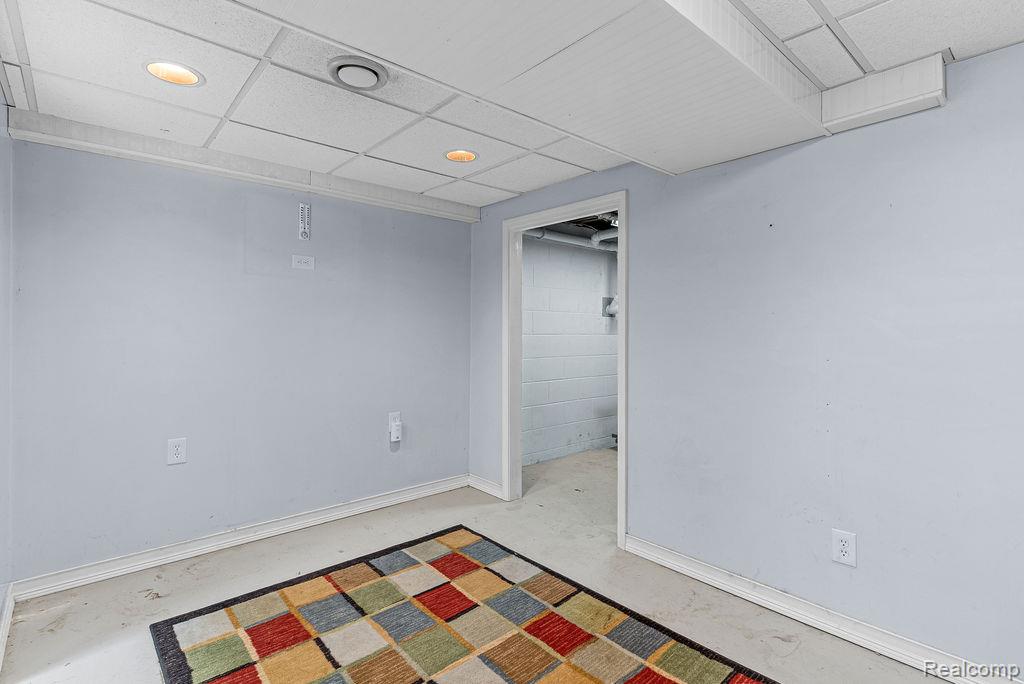 4277 Ashlawn Drive, Flint, MI 48507 — Photo 24