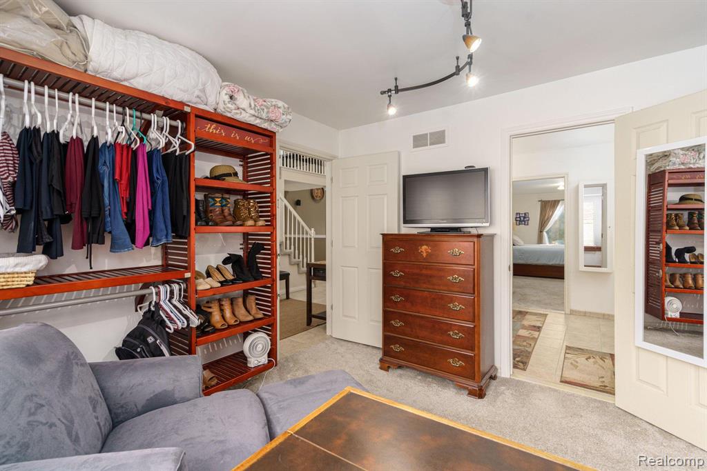 230 E Elizabeth Street, Lake Orion, MI 48362 — Photo 45