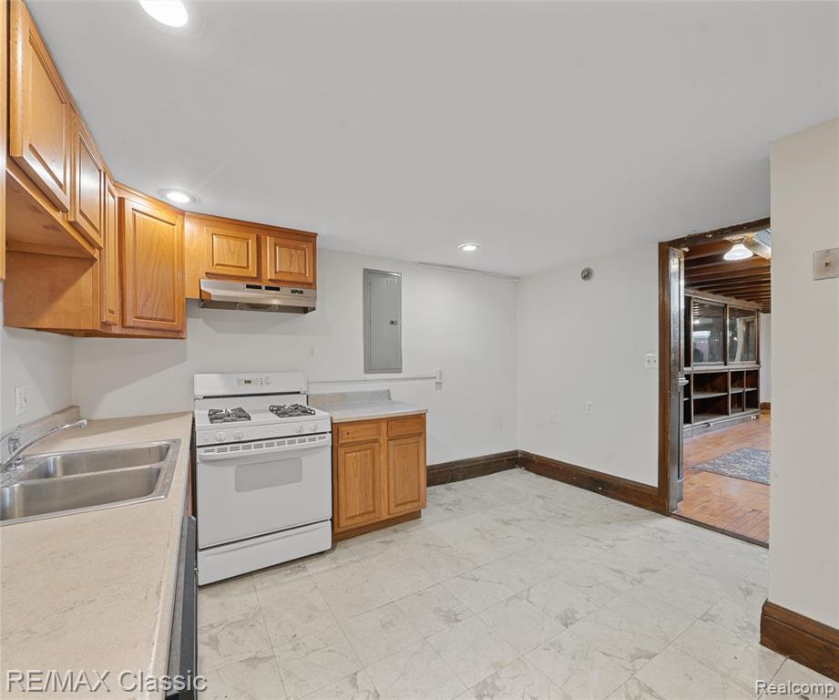 5101 Trumbull Street, Detroit, MI 48208 — Photo 15