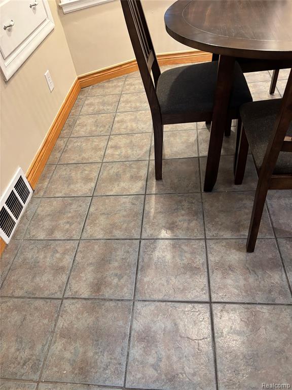 9990 Appleton, Redford, MI 48239 — Photo 13