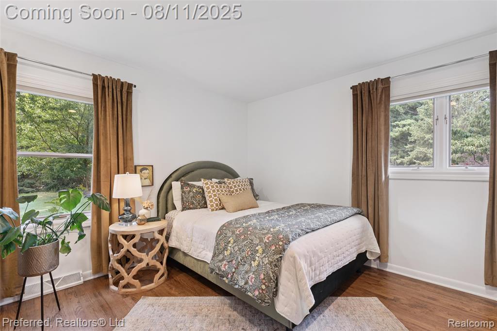 562 Burns Road, Milford, MI 48381 — Photo 21
