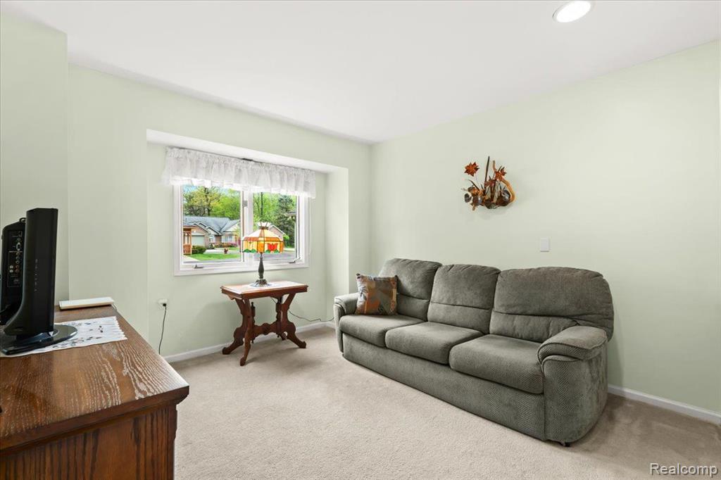 21290 JUNIPER Court, 76, Farmington Hills, MI 48336 — Photo 13