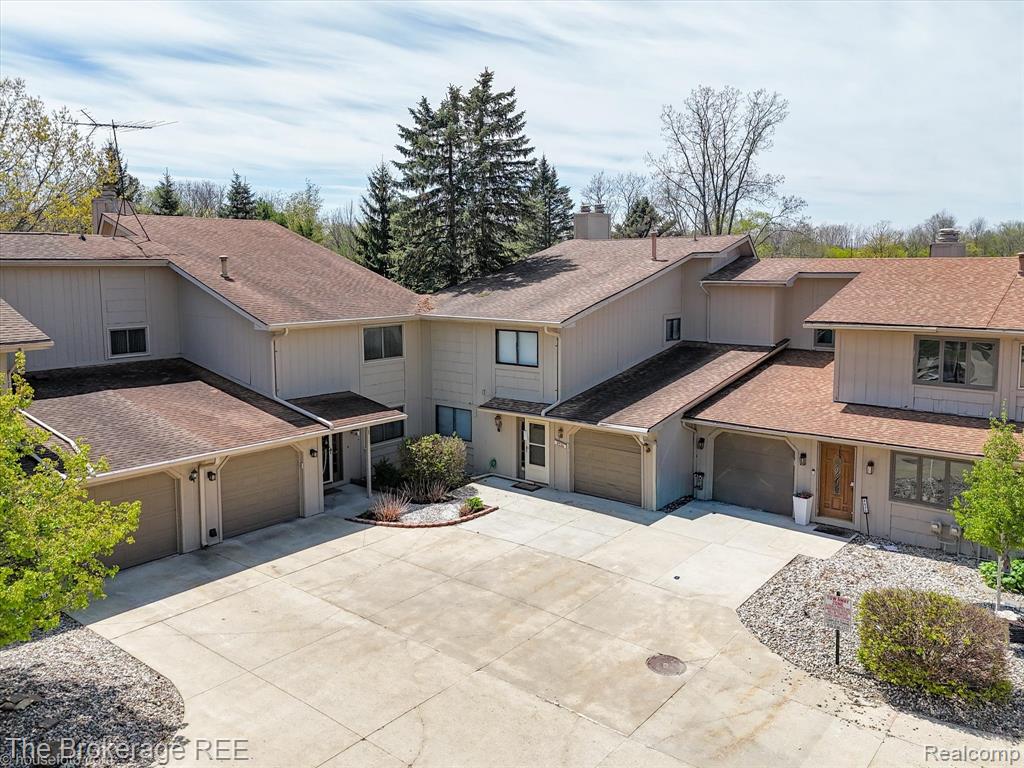 9538 Fenhill Drive, Grand Blanc, MI 48439 — Photo 3