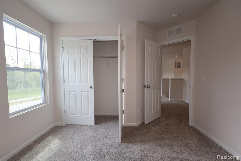 362 Hidden River W, Holly, MI 48442 — Photo 18