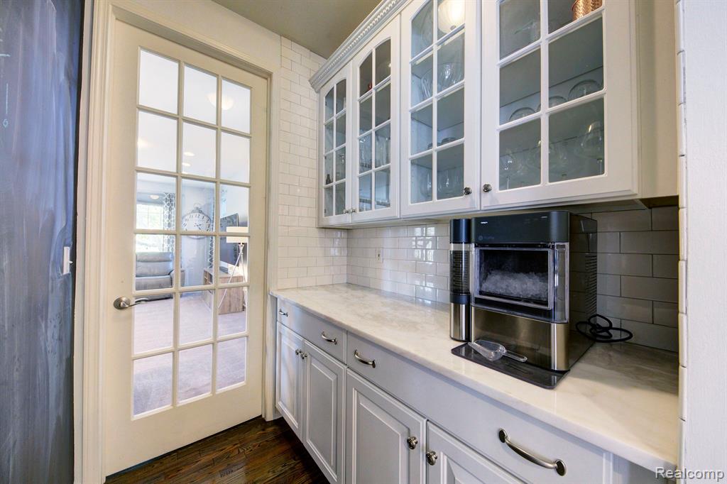 455 Constitution Street, Canton, MI 48188 — Photo 14