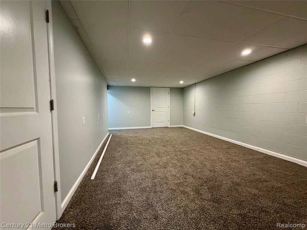 5221 Capri Lane, Flint, MI 48507 — Photo 28