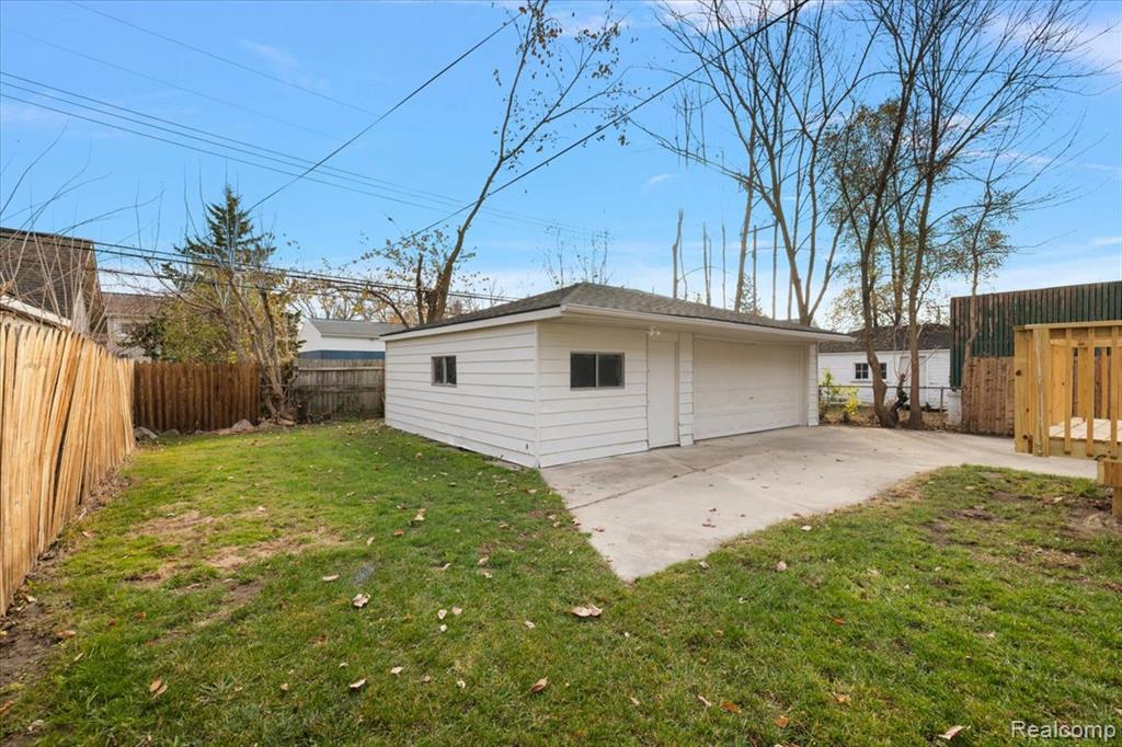 1888 Griffith Avenue, Berkley, MI 48072 — Photo 30