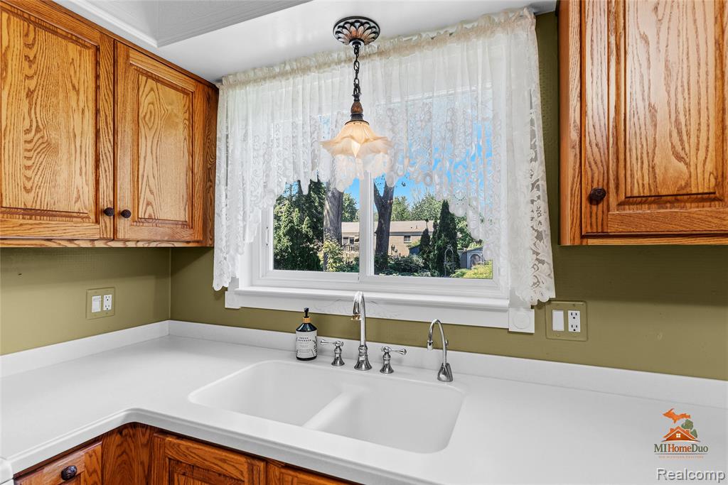 495 Springbrook Crescent, Saline, MI 48176 — Photo 14