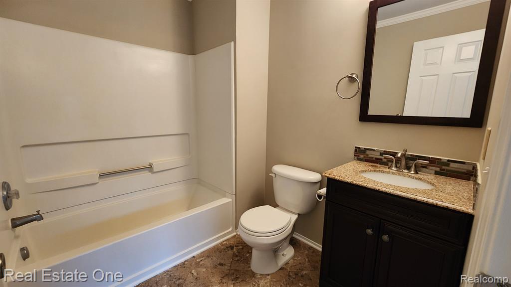 148 Saber Way, 6, Lake Orion, MI 48362 — Photo 20