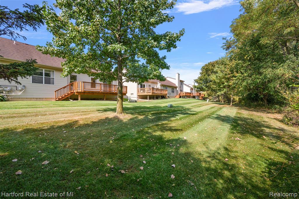 402 Mulberry Drive, Commerce Twp, MI 48390 — Photo 31
