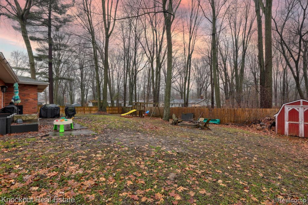 4256 Emerald Drive, Bridgeport, MI 48722 — Photo 39