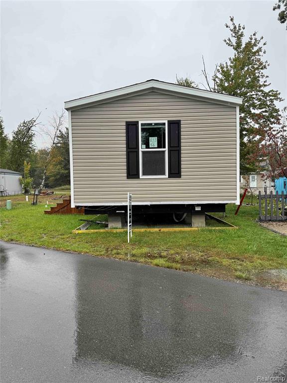 833 E Hickory Street, Beaverton, MI 48612