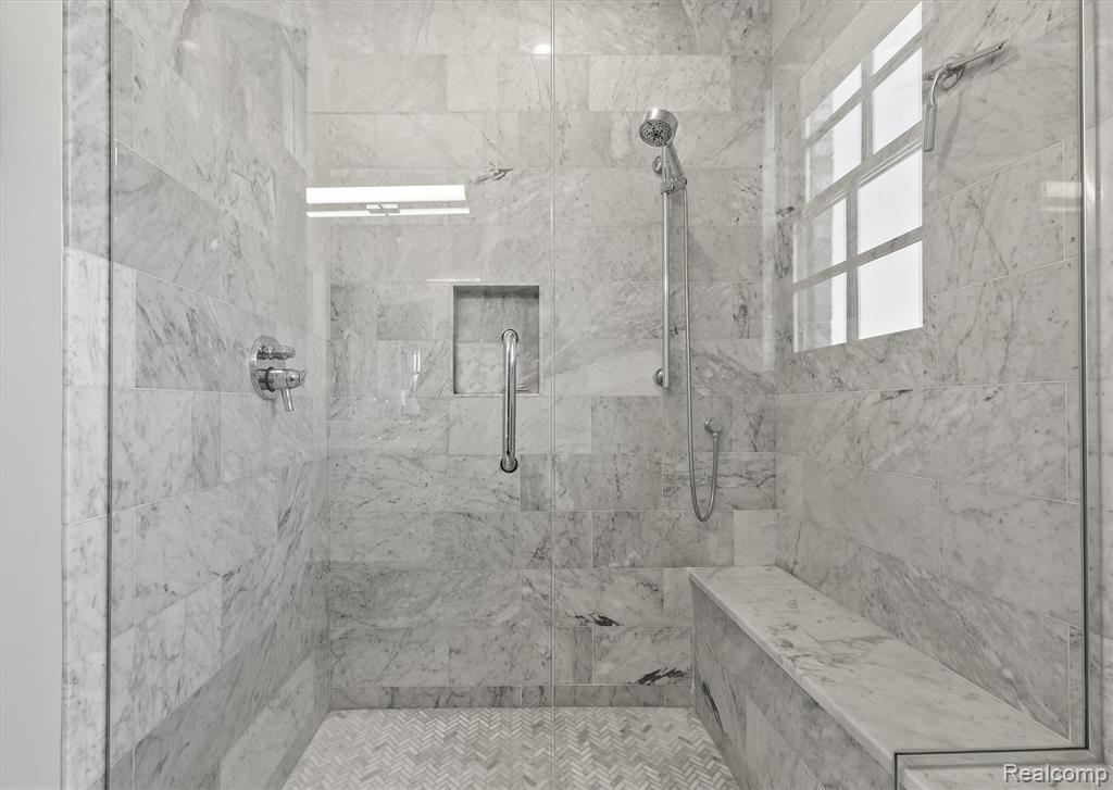 936 W 11 Mile Road, Royal Oak, MI 48067 — Photo 11