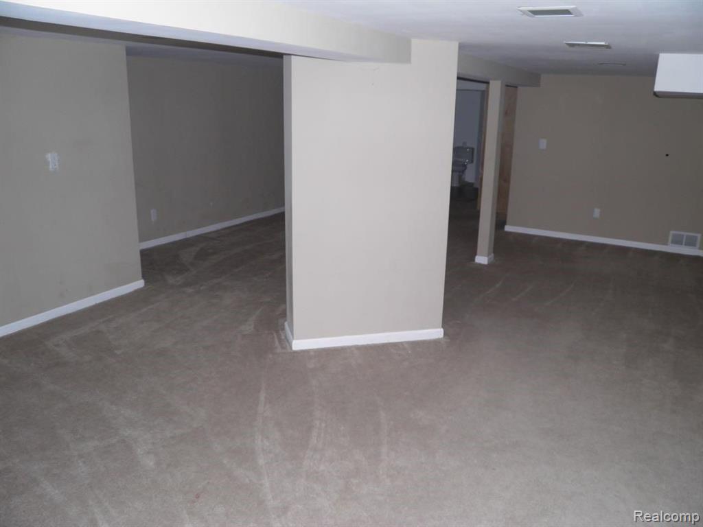 43805 HANFORD Road, Canton, MI 48187 — Photo 18