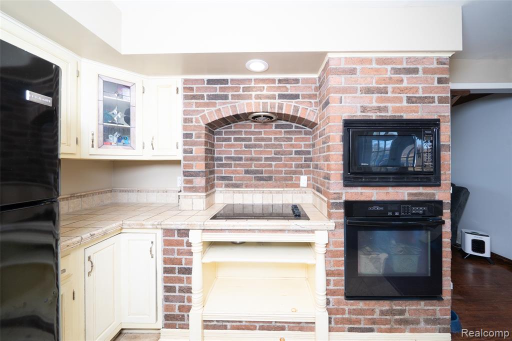 9459 Morrish Road, Swartz Creek, MI 48473 — Photo 41