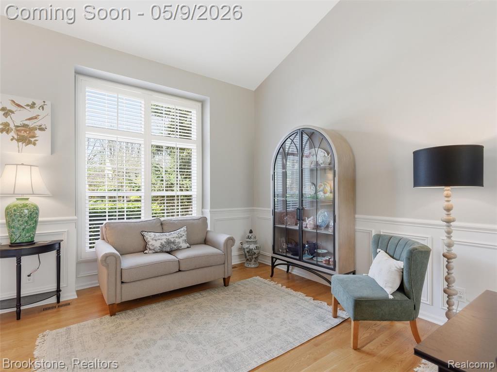 722 Lake Ridge Road, Rochester Hills, MI 48307 — Photo 17