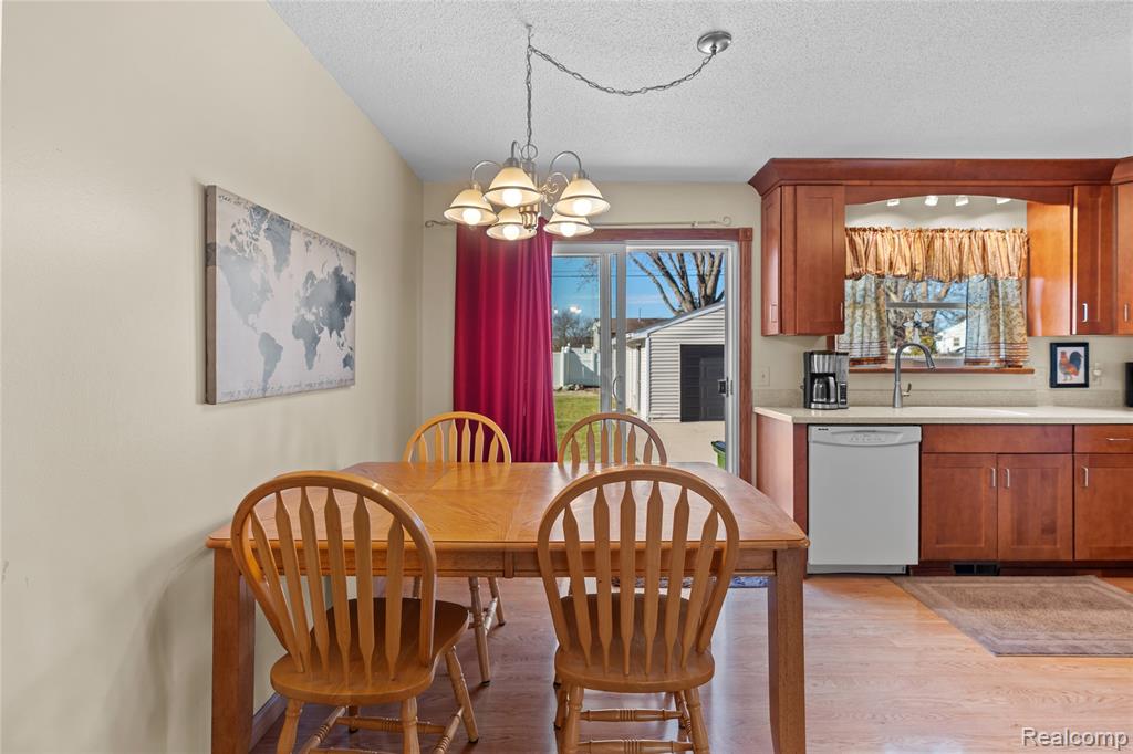 5354 Winshall Drive, Swartz Creek, MI 48473 — Photo 14