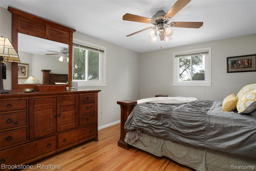 9915 Pere Avenue, Livonia, MI 48150 — Photo 16