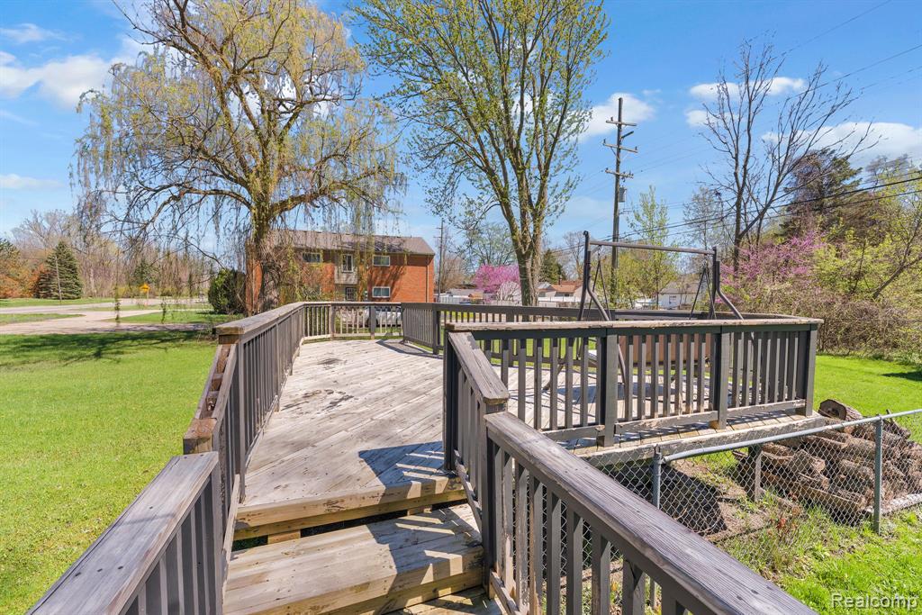 36845 Sibley Road, New Boston, MI 48164 — Photo 8