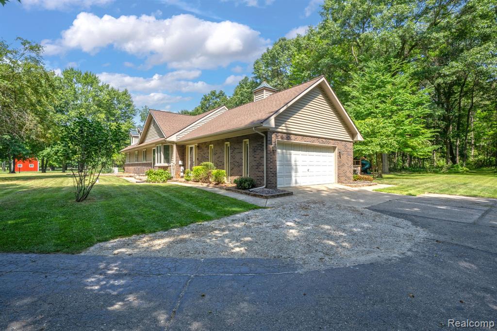 940 W Predmore Road, Oakland, MI — Photo 55