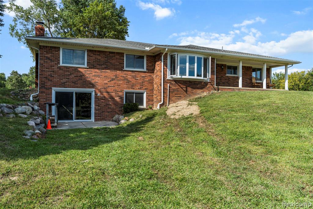 2666 E Oakwood Road, Addison, MI 48370 — Photo 4